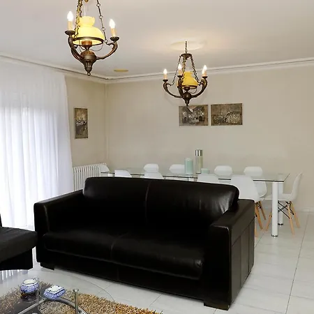 Casa De Castelo Holiday home *