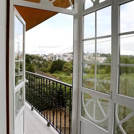 Casa De Castelo Holiday home *